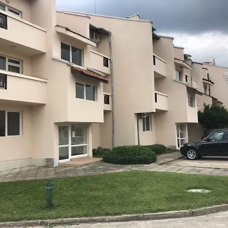 Holiday Village Maisonette 別荘 ラヴダ